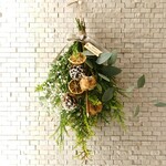 フレッシュグリーンのクリスマススワッグ(ブラウン)