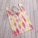 ❁値下げ❁レジ袋型エコバッグ中(リーフ柄・ピンク)