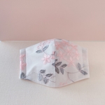 🌸NEW  クレンゼ　🌸　♡ 三層マスク　♡ エレガント　マスク　呼吸しやすい　刺繍マスク　マスク美人　大人用マスク　オシャレマスク　レース　レースマスク　刺繍マスク　刺繍　