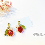苺ガラスのピアス&イヤリング