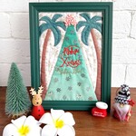 【Ａ様ご予約専用ページ】＊ejuka&ejuka linoコラボ作品＊ハワイアンキルト《Hawaiian Christmas Tree🎄ピンクプルメリア》フレーム入り  