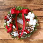 綿雪と赤い実のクリスマスリース