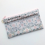再販3♡リバティ「ペンローズ」クリアフラットポーチ　横長タイプ（オパールベージュ）22㎝ファスナー♪マスクケースに最適♪