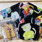 《送料無料》立体　マスク　LoralieHarris  Designs  calico  cat  Black  ロラライハリス　ネコ　地球に優しい　洗って繰り返し使える　軽い　使い心地よい　さらし