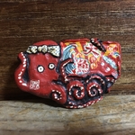 ブローチ「蛸と大漁旗」