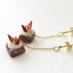 いちごカスタードデニッシュのピアス／イヤリング