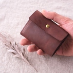 三つ折りの小さなお財布
