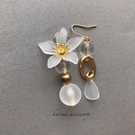 アシメフラワー▸▹ピアス＆イヤリング