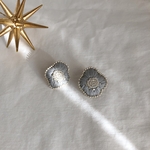 ニュアンスフラワーピアス