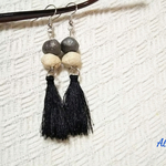アロマ香るアクセサリー#4 　✼黒糸タッセルピアス　【完売いたしました】