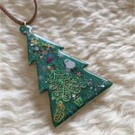 Christmas tree☆シマエナガさんのペンダント（緑）