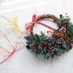 クリスマス～お正月・冬の間もずっ～と飾れるリボン3種類付きウィンターリース送料込み（定形外郵便のみ）