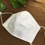 S(ジュニア)サイズ　可憐な小花ラッセルレース立体マスク　肌面TioTio 空気触媒清潔加工ダブルガーゼ　