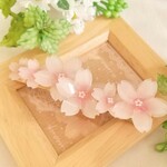 淡色桜ヘアクリップ