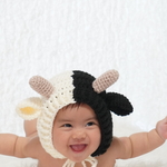 牛さんボンネット🐮🧶年賀状に♡