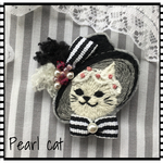 【再販】オードリーニャップバーン２way刺繍ブローチ《マイ・フェア・キャット》