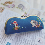 ＊ハリネズミさんの手刺繍がま口メガネケース＊