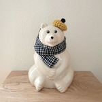 しろくま貯金箱 しろくま君の冬支度☃･.｡*  ベレー帽と千鳥格子のマフラーの2点set