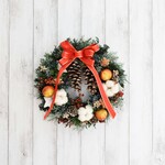 ストローブ松のクリスマスリース/赤のリボン（送料込み・定形外郵便のみ）