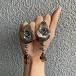 大ぶりシルバーカーキピアス