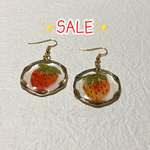 《数量限定❣️》いちごのピアス  (押しフルーツ)