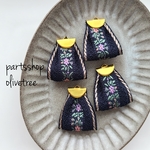〘4個〙刺繍リボン ブラック タッセル パーツ