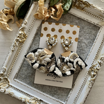 ビジューカボション＊刺繍リボン秋冬ピアス