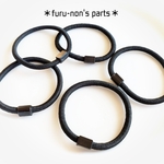 ゴム　ヘアゴム　台付き　貼り付け台　黒　ブラック　5個