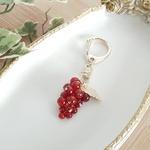 赤メノウのぶどうキーホルダー/バッグチャーム（ゴールド）