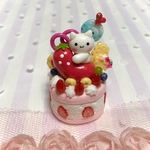 ミニチュアケーキとネコちゃん
