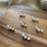 3連パールピアス