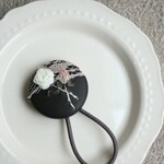 レザー × バラ × レース