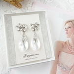 SWAROVSKI"ange"ブライダルピアス／ブライダルイヤリング／ウェディングイヤリング／ウェディングドレス／花嫁／ウェディング／wedding／ウェディングアクセサリー／スワロフスキー
