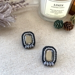 ビーズ刺繍＊おおきめビジューブラックピアス