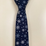 雪の結晶柄ネクタイ