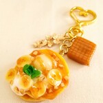 キャラメルバナナのパンケーキバッグチャーム