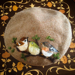 小鳥たちの  ベレー帽
