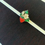 いちご帯留め　お花白（三分紐用）