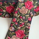 インド刺繍リボンᢂ インド刺繍/インドリボン/刺繍リボン/刺繍/リボン/シルクリボン/シルク/トリム/ブレード/ジャガード/ジャガードリボン/チロリアンテープ/レース/チュール/インド/チュールレース