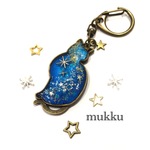 《感謝のプレゼント企画対象》流れ星をかける猫♡レジン キーホルダー