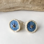 ブルーの刺繍が可愛い✳︎イヤリング