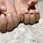 studs french × mirror    *ﾎﾜｲﾄﾈｲﾙ,ﾐﾗｰﾈｲﾙ,秋ネイル,冬ネイル,成人式,卒業式