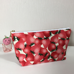 いちご    いっぱい柄 ポーチ