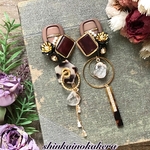 beige  button   pierce /earring
