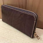 ラウンドファスナー長財布