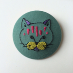 ●刺繍ブローチ● 緑猫