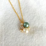 380＊rairai＊★再販売★コットン風パールとマットパールのビジューネックレス（グリーン）