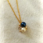 381＊rairai＊★再販売★コットン風パールとガラスパールのビジューネックレス（ブルー）