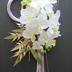 豪華絢爛　胡蝶蘭のしめ飾り　紫白