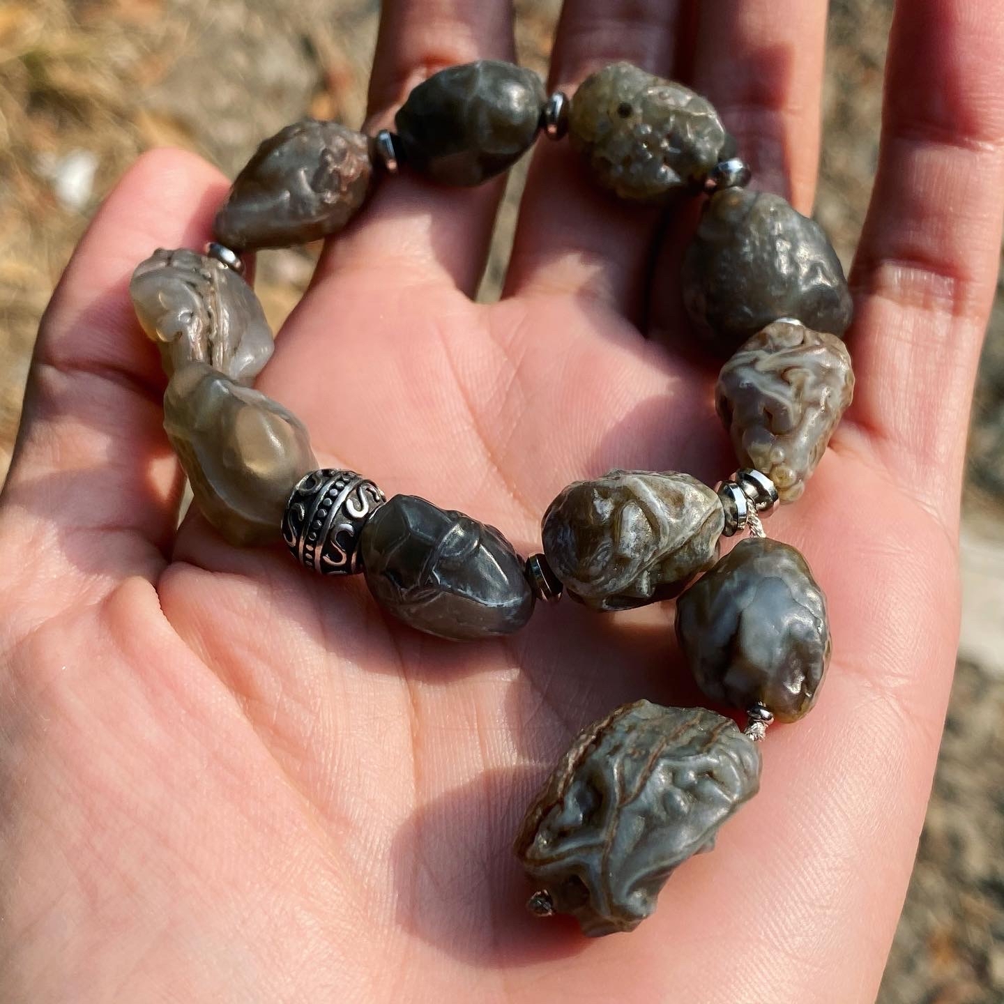 スミレ筋脈眼共生 瑪瑙❗️稀少❗️モンゴルゴビアラシャン瑪瑙 原石 眼石無傷 スミレ筋脈眼共生 瑪瑙❗️稀少❗️モンゴルゴビアラシャン瑪瑙